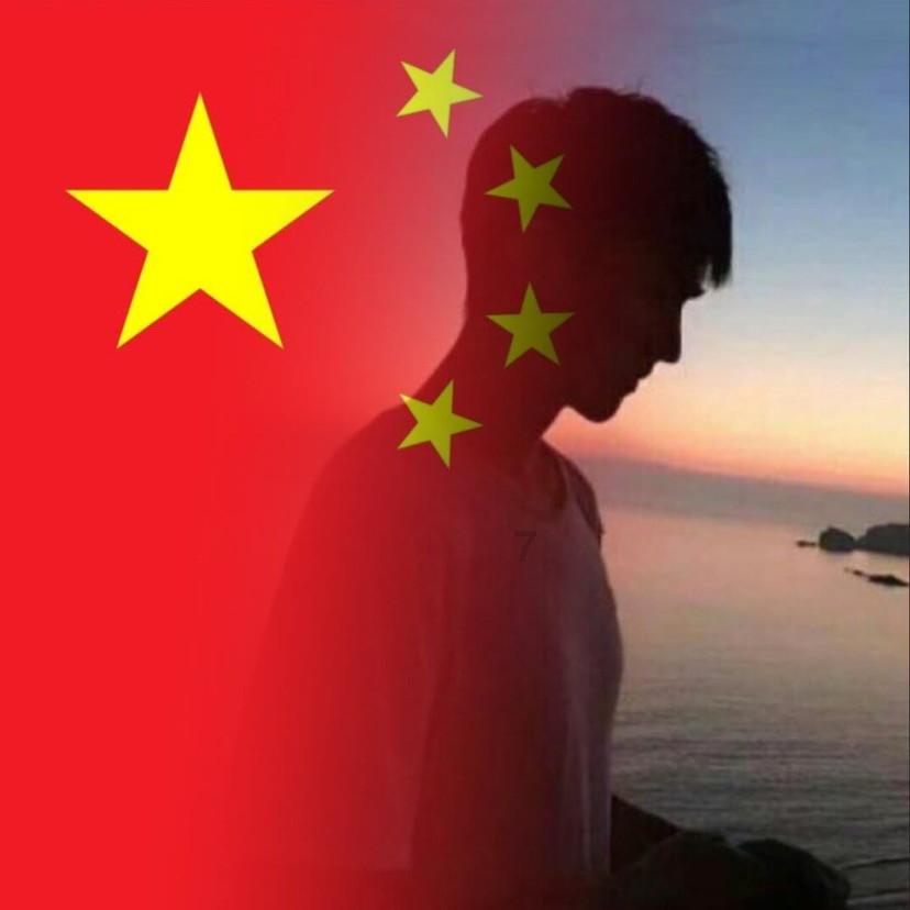 玫红+藏蓝，美得很高级，谁穿谁美！